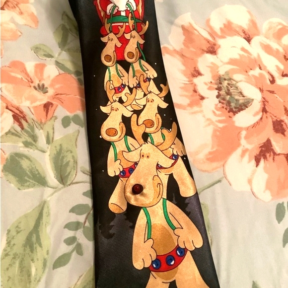 NOEL Christmas tie black with Reindeer & Santa very nice Boss gift - Picture 3 of 7